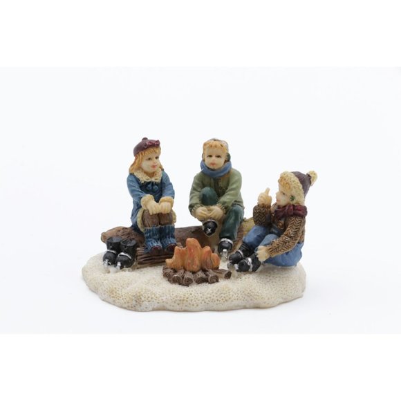 Christmas Village Figurines Vintage Figurine Collection Holiday Winter Scene - Picture 3 of 10